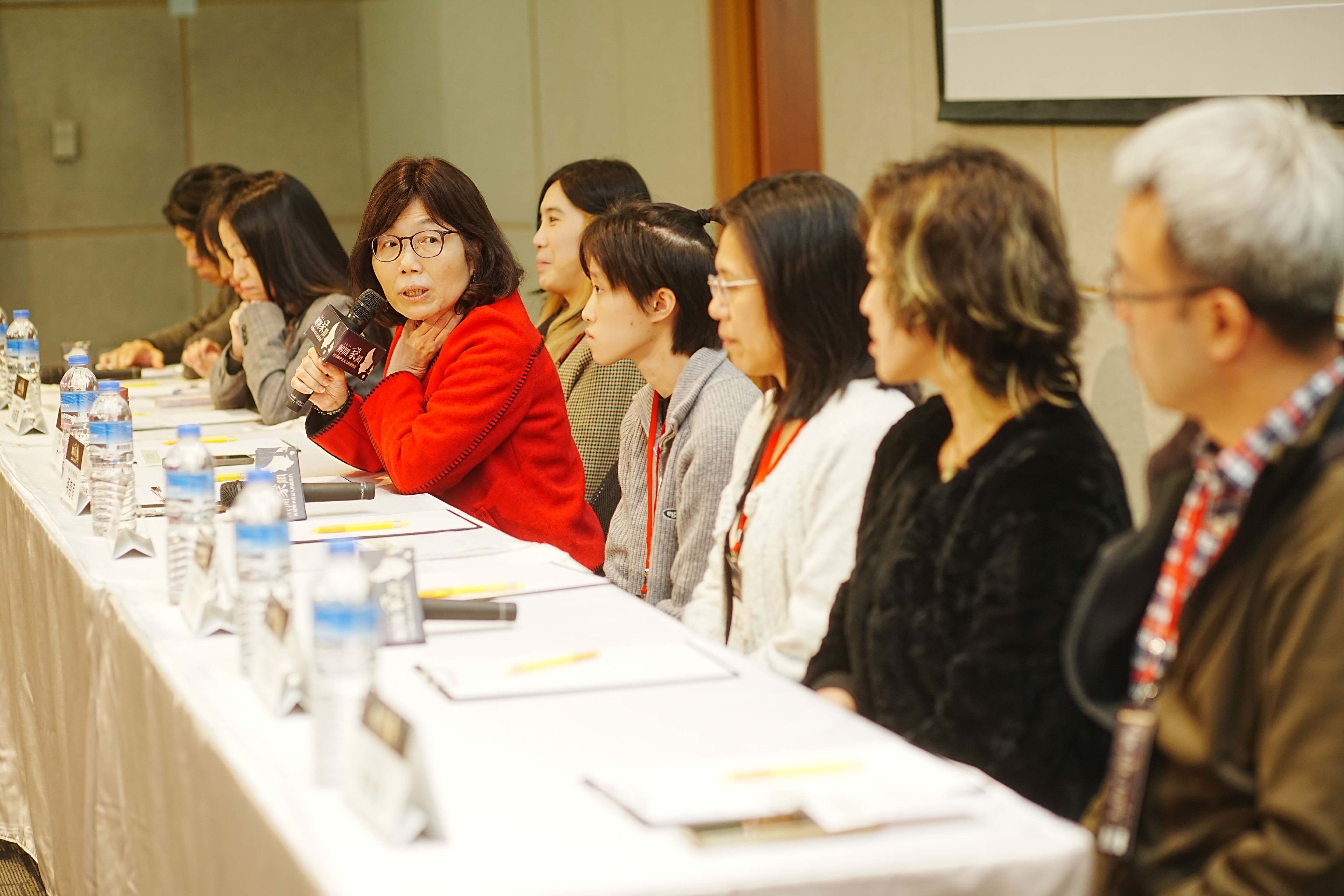 也思服務學習協會解開家鎖論壇 再次在反映中看人的能動性 3