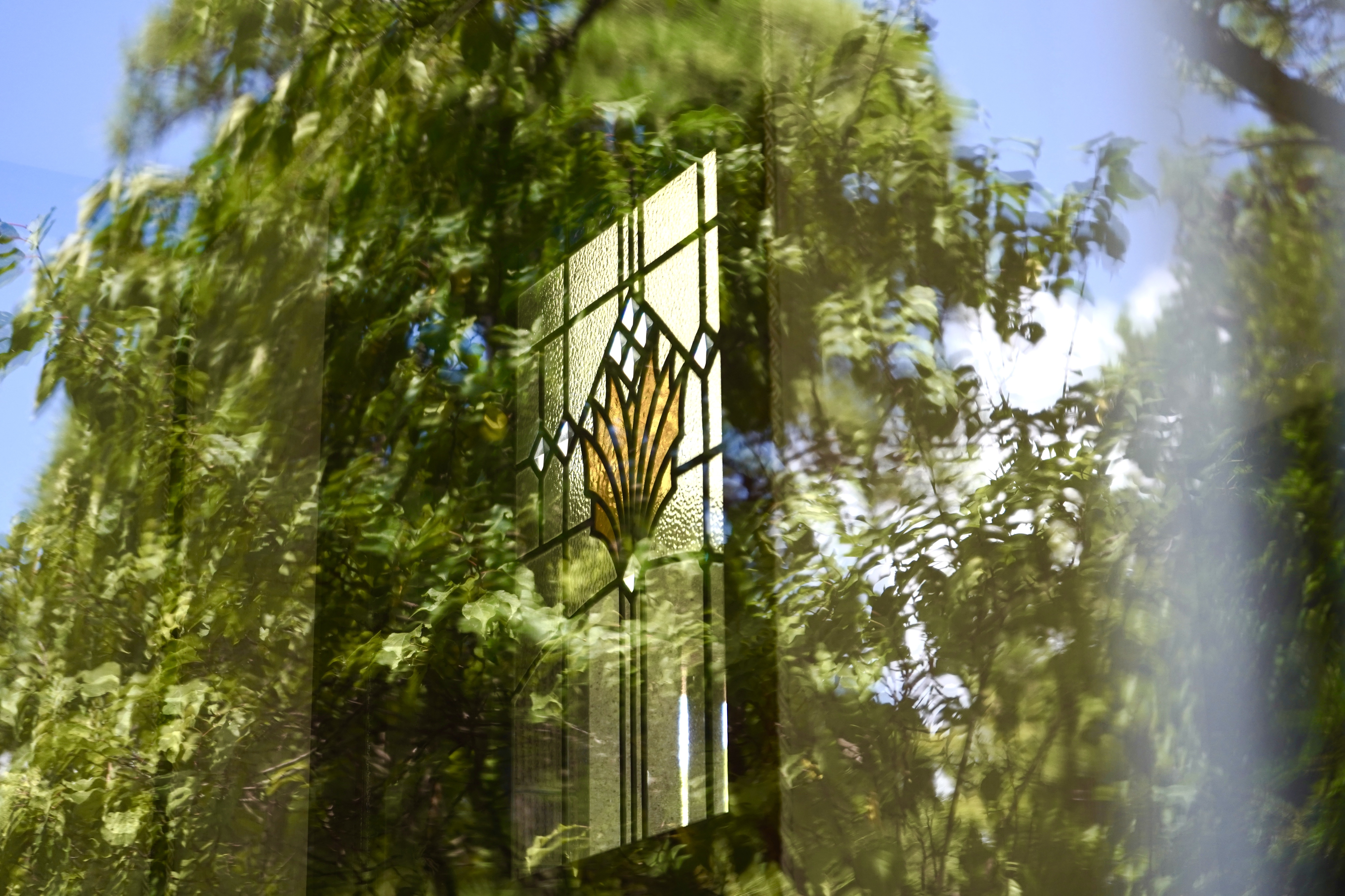 坐落於江戶川畔的柴又名所，這裡不僅承載著下町的歷史記憶，亦交會著嶄新的審美感性，是重新發現東京「新舊交織之美」的最佳場域。©葛飾区山本亭