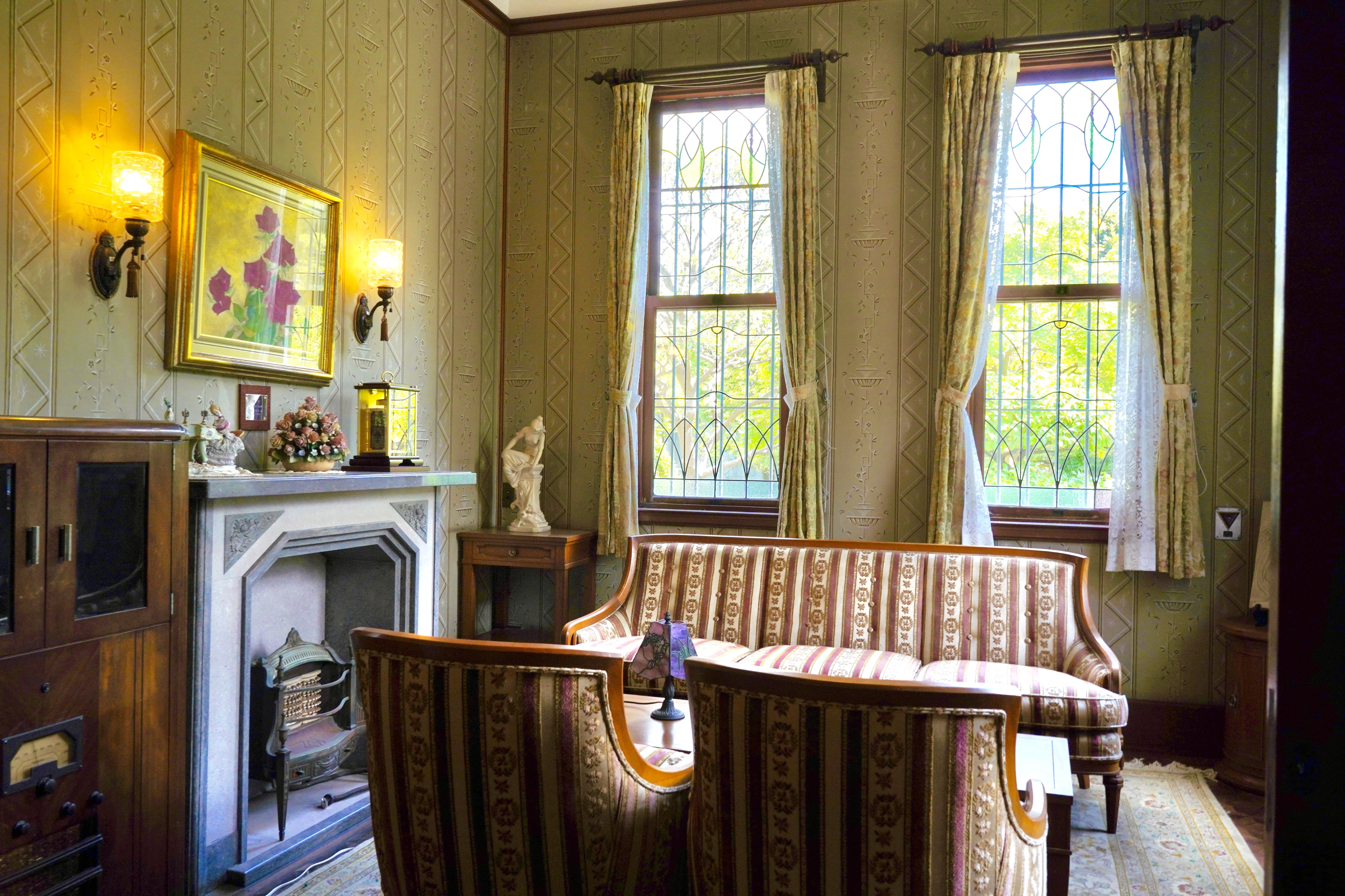 「鳳凰之間」：作為山本亭唯一的洋式空間，它不僅是近代和風建築的瑰寶，更凝縮了「大正浪漫」時代對極致美學的追求。©葛飾区山本亭